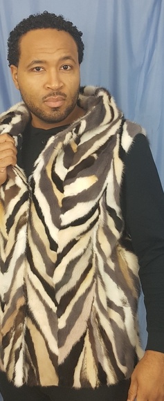 Henig Mink Vest with Hood - Picture 6 of 8